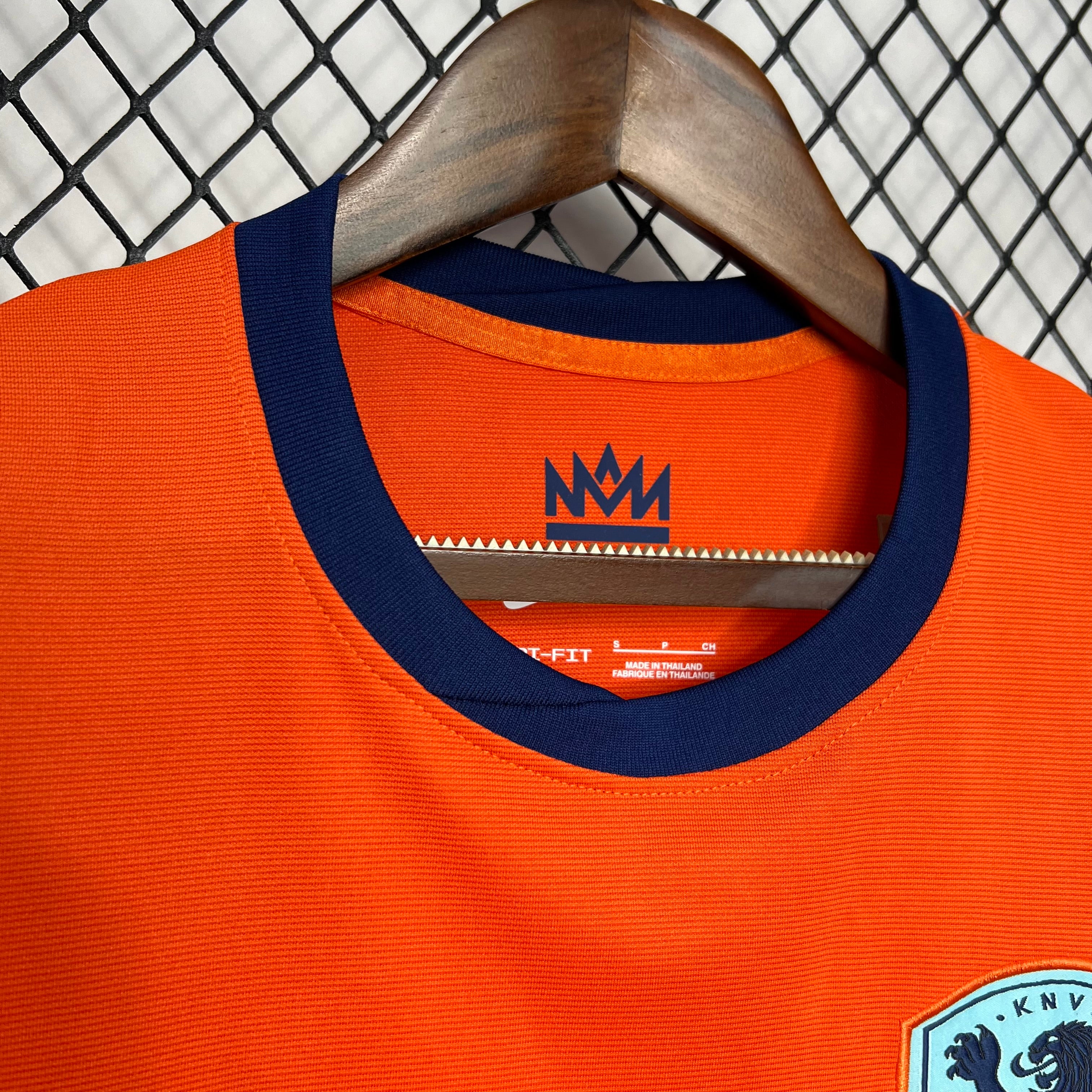Nederland 2024/2026 | Thuis Tenue