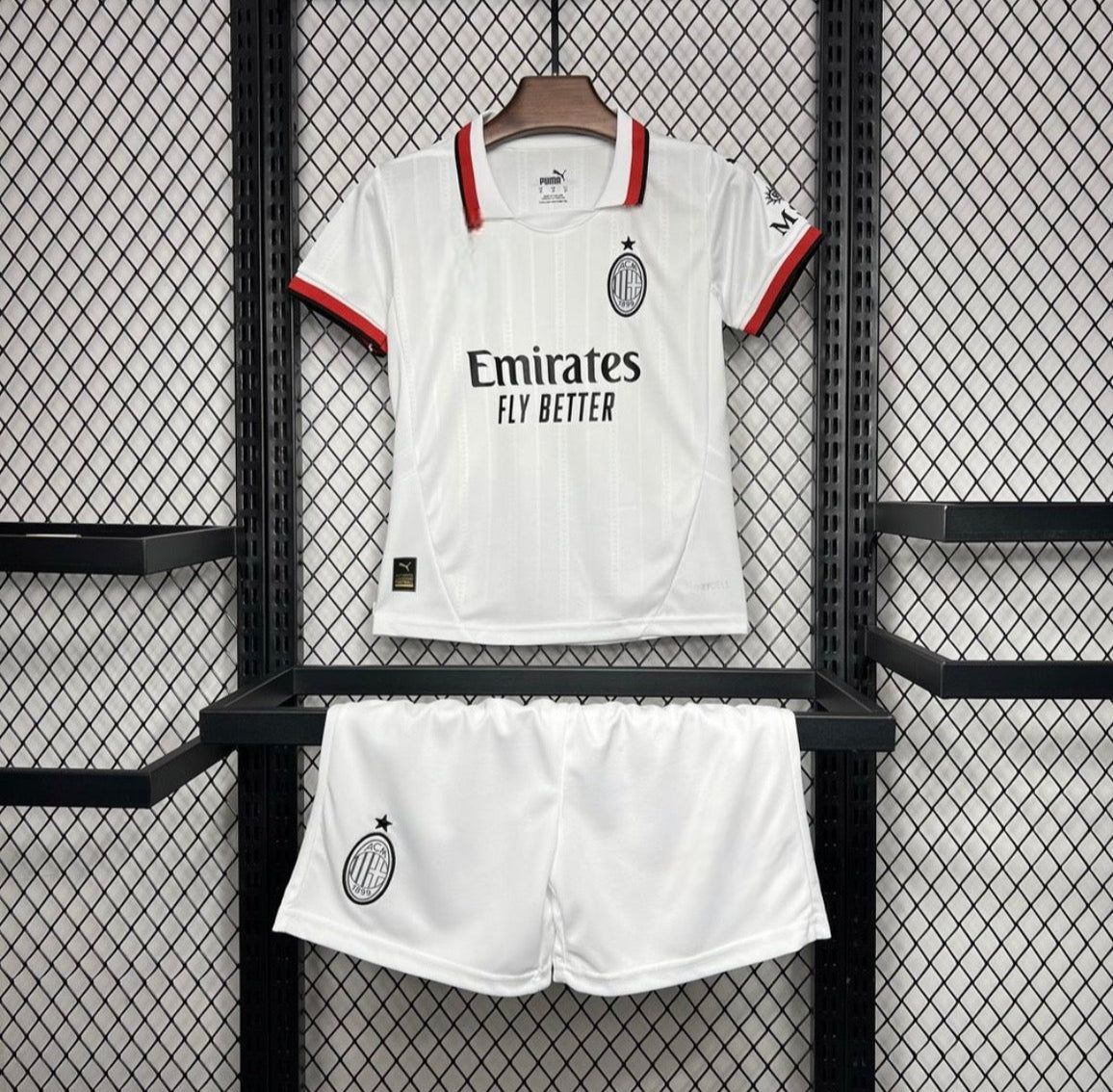 AC Milan Uitsetje 24/25