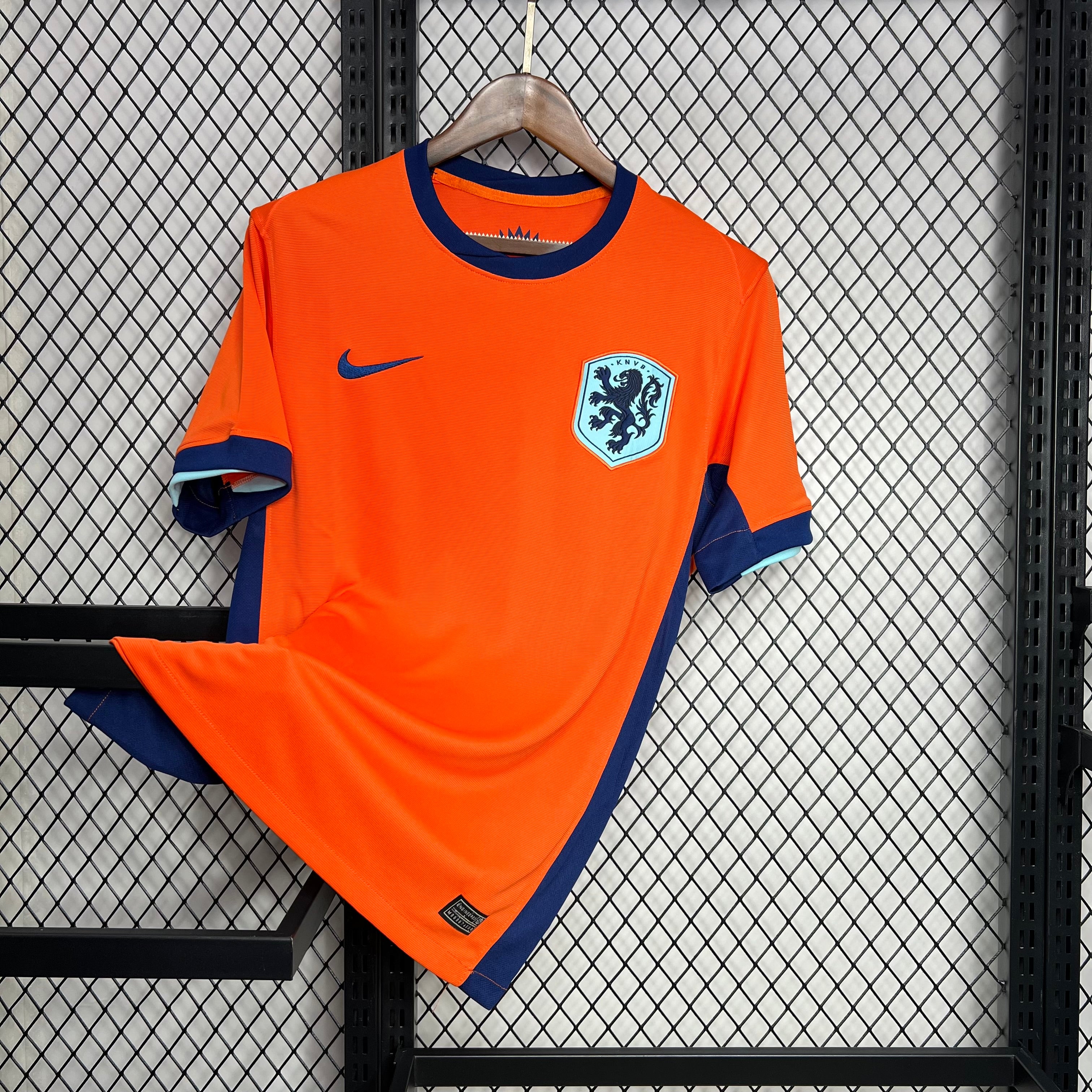 Nederland 2024/2026 | Thuis Tenue