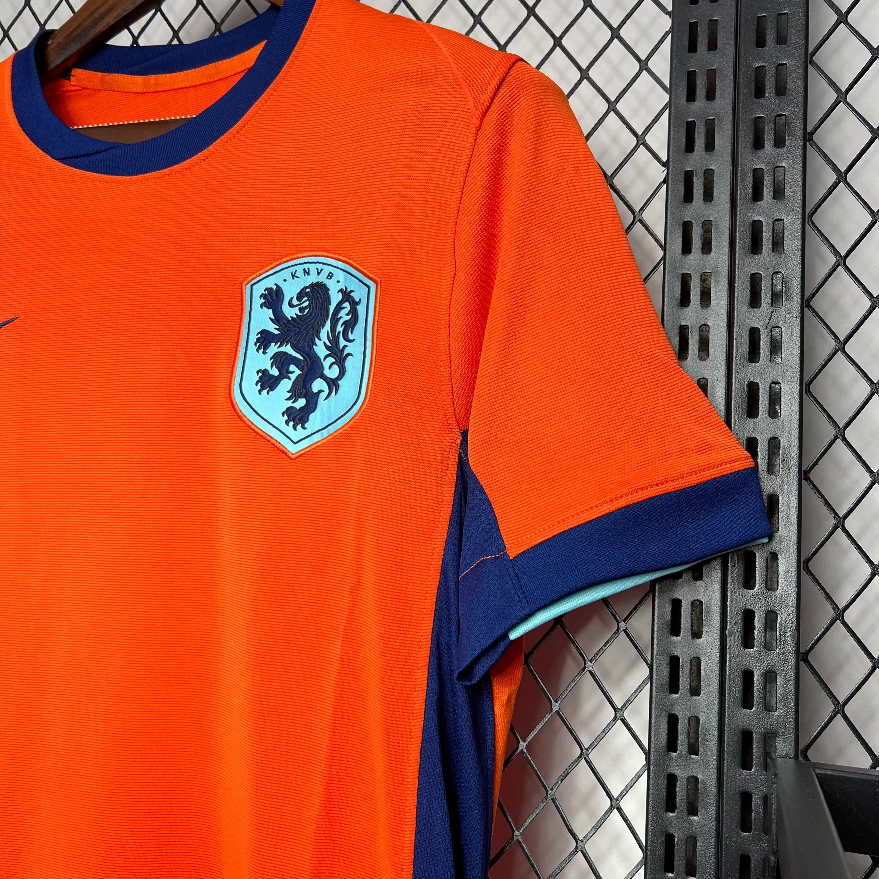 Nederland 2024/2026 | Thuis Tenue